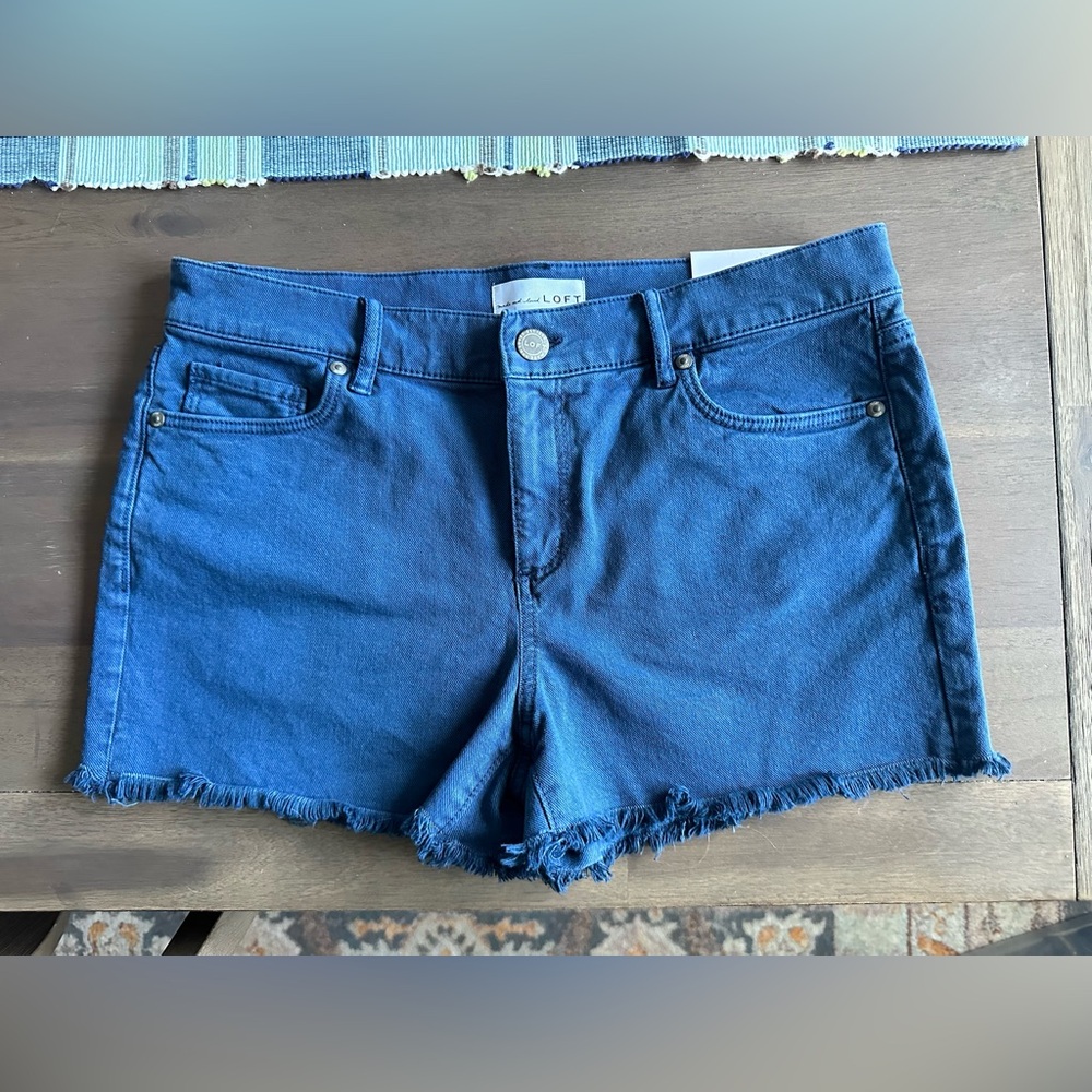 LOFT NWT Navy Blue denim shorts 28/6